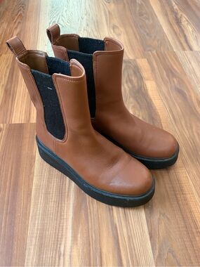 Vince Brown Leather Platform Chelsea Boots
